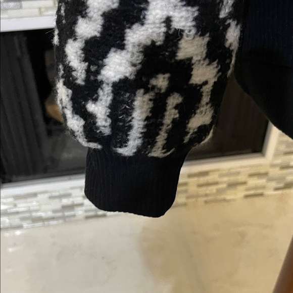 NWT Anthropologie Saltwater Luxe Crossfire
Bomber size L - Picture 3 of 6